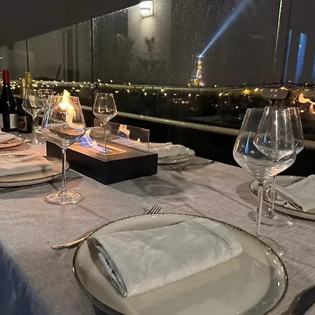 Luxury Flat - Eiffel Tower View & Terrace - Air Conditioning Апартаменты Париж