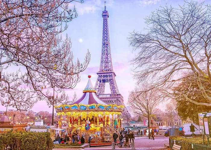 Luxury Flat - Eiffel Tower View & Terrace - Air Conditioning 파리